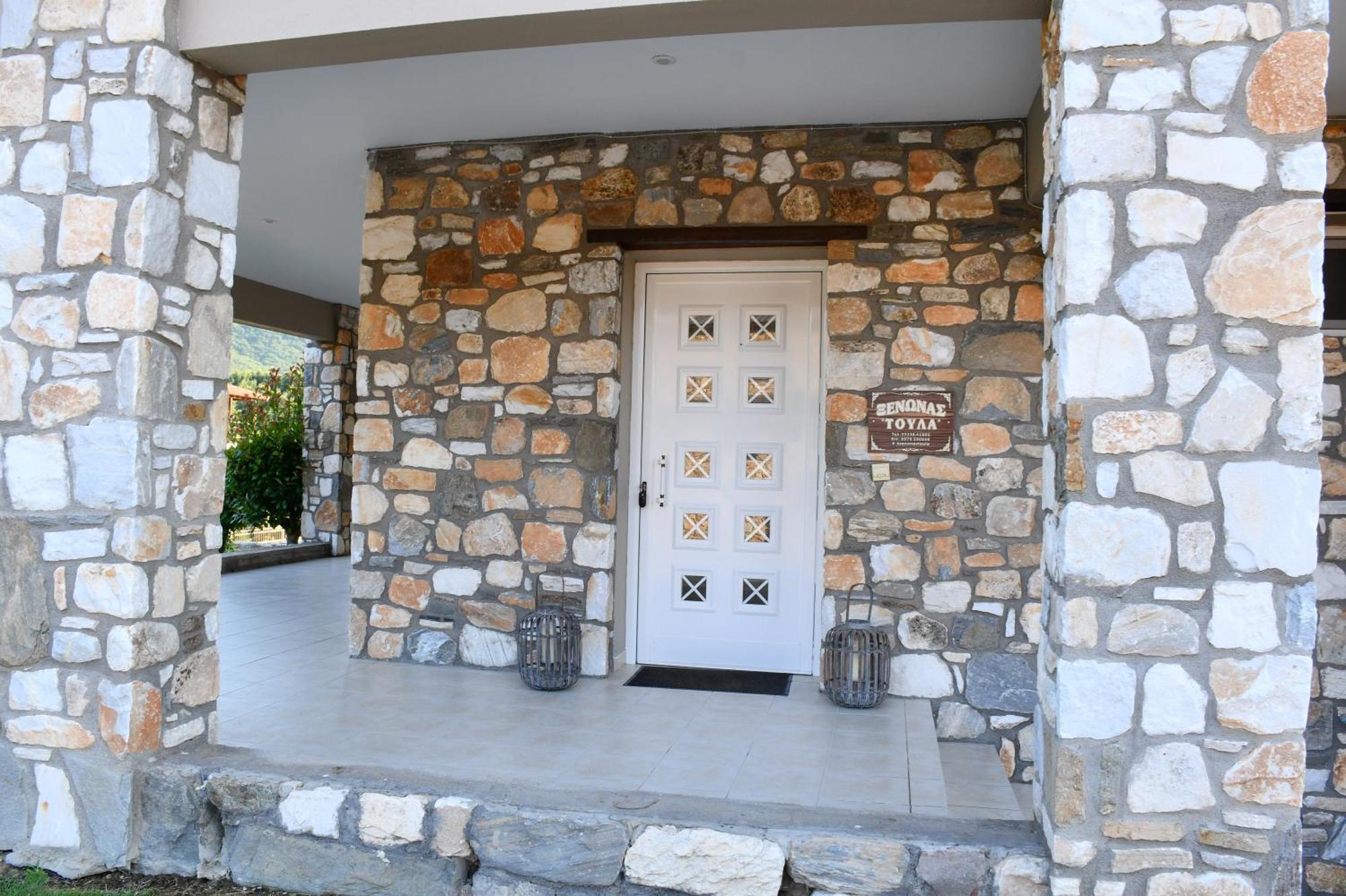 Toula Rooms Angistron ภายนอก รูปภาพ